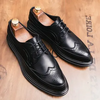 2021 Нови Висококачествени мъжки oxfords, Мъжки официалната кожени обувки, мъжки броги, Бизнес и сватбени модела обувки Юнеца 85