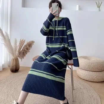 Женствена рокля 2023, Новостите на есен-зима, Вязаный Корейски модерен Елегантен Ретро пуловер с дълъг ръкав в ивицата F106