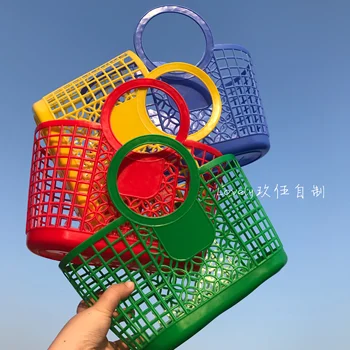 Куха пластмасова дамска чанта ръчна изработка от ярки цветове, тъкани торби-кошници с голям капацитет за жени, лятна плажна дамска чанта Big Клиент