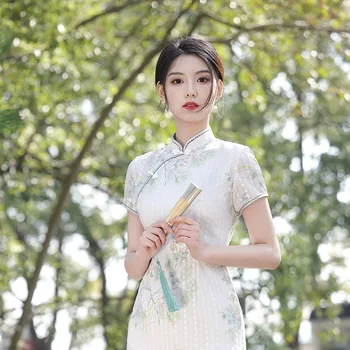 Лятото Сексуалното Китайското женствена рокля Ципао от жаккардового сатен с яка-часова ръчно изработени, Копчета и ръчно изработени, Китайското женствена рокля Чонсам