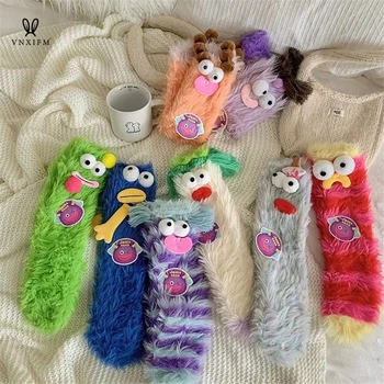 новите дамски чорапи от коралов кадифе 2023 година на издаване, забавни мультяшные дебели чорапи-тръби, закрепени за пода, меки чорапи за сън, за родители и деца