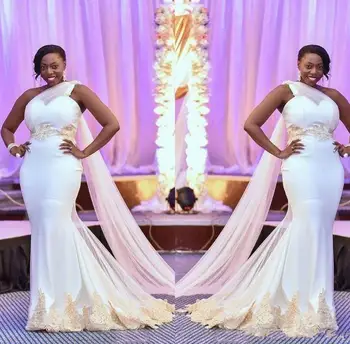 Сватбени рокли в стил Африка русалка сатенени апликации с едно рамо, илюзия колан, открита на въртене, по-големи размери на Дълги сватбени рокли