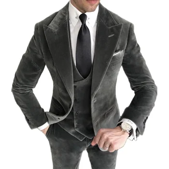 Тъмно сиво Кадифе Зимата е Плътен мъжки костюм Slim Fit от 3 теми / Официална Бизнес Мъжки дрехи / Сватбен Смокинг Мъжки костюм / Блейзър + Жилетка + Панталони